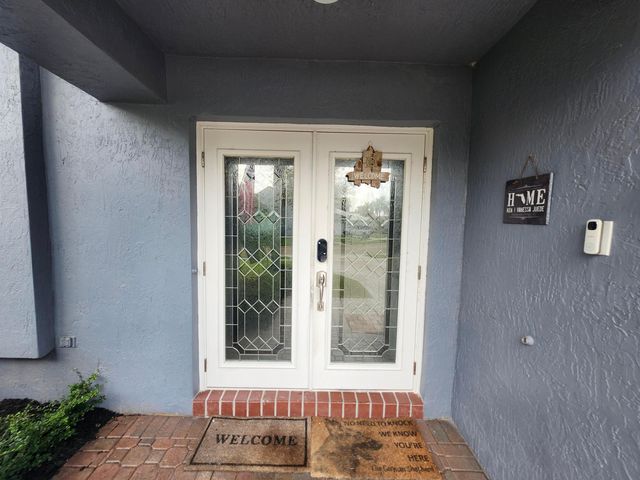 1582 NW 135th Avenue, Pembroke Pines, FL 33028