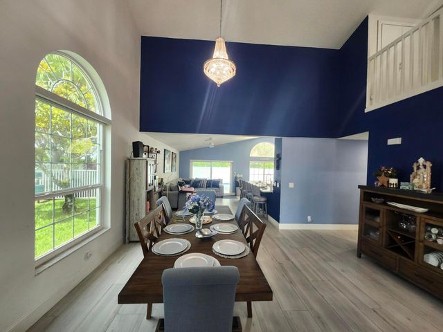 1582 NW 135th Avenue, Pembroke Pines, FL 33028