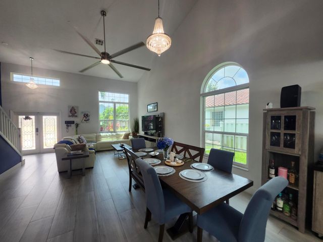 1582 NW 135th Avenue, Pembroke Pines, FL 33028
