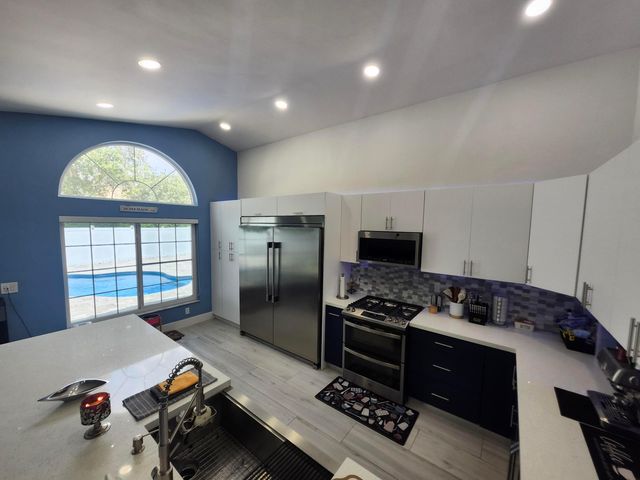 1582 NW 135th Avenue, Pembroke Pines, FL 33028
