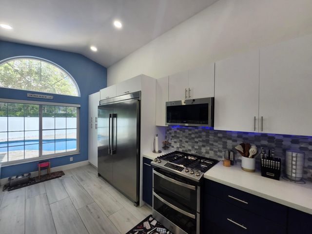 1582 NW 135th Avenue, Pembroke Pines, FL 33028
