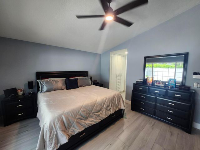 1582 NW 135th Avenue, Pembroke Pines, FL 33028