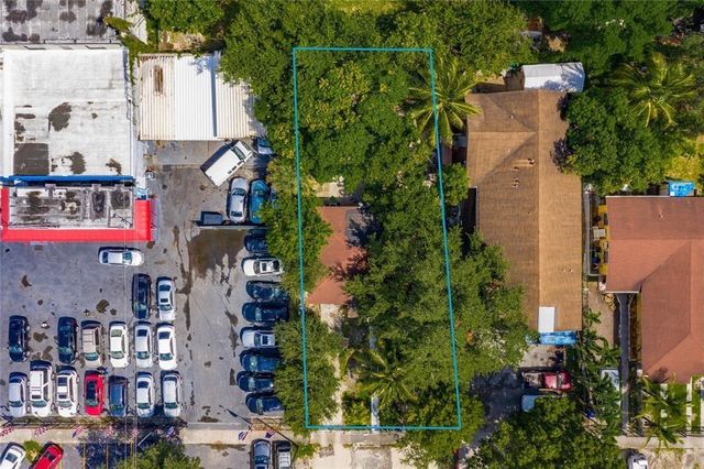 2621 NW 32nd Street, Miami, FL 33142
