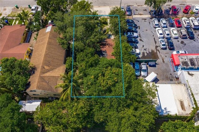2621 NW 32nd Street, Miami, FL 33142