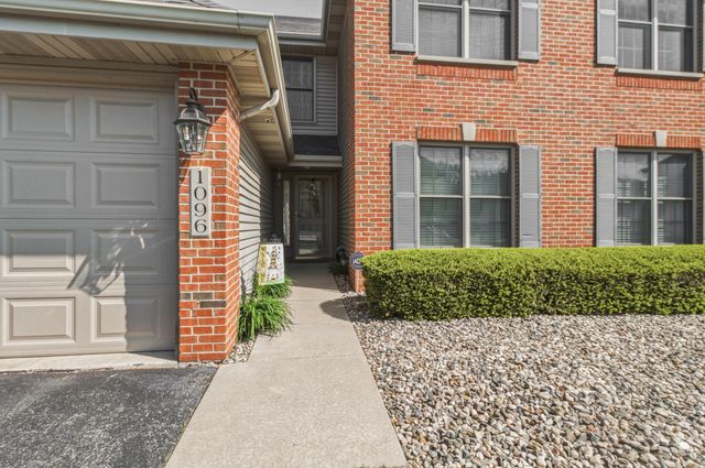 1096 Lakewood Court, Schererville, IN 46375