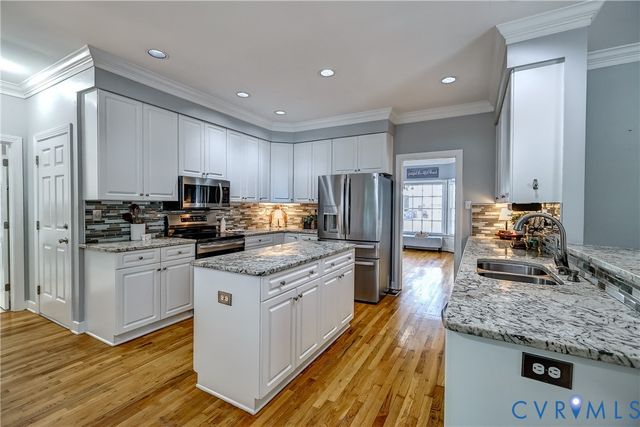 13417 Shelbourne Dr, Henrico, VA 23233