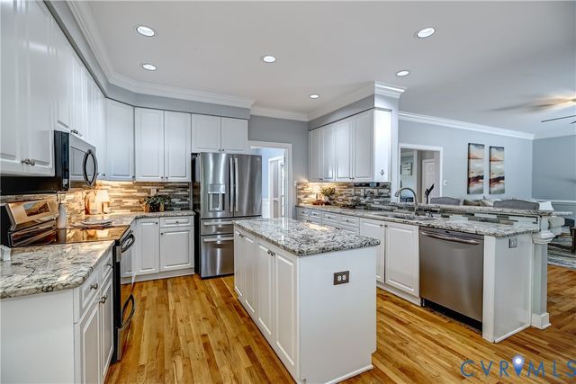 13417 Shelbourne Dr, Henrico, VA 23233