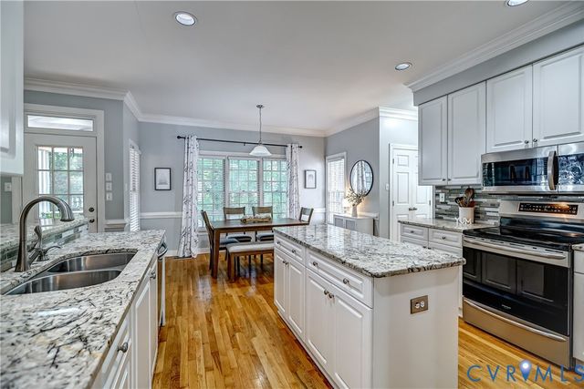 13417 Shelbourne Dr, Henrico, VA 23233