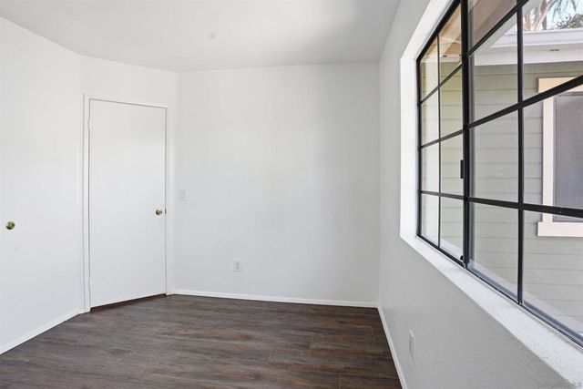 1225 N Broadway 21, Escondido, CA 92026