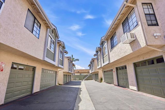 1225 N Broadway 21, Escondido, CA 92026