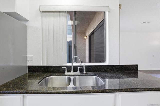 1225 N Broadway 21, Escondido, CA 92026