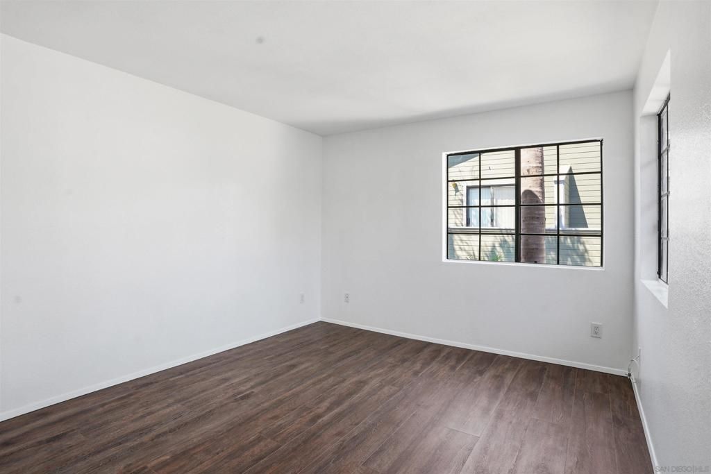 Image 11 of property listing at 1225 N Broadway 21, Escondido, CA 92026