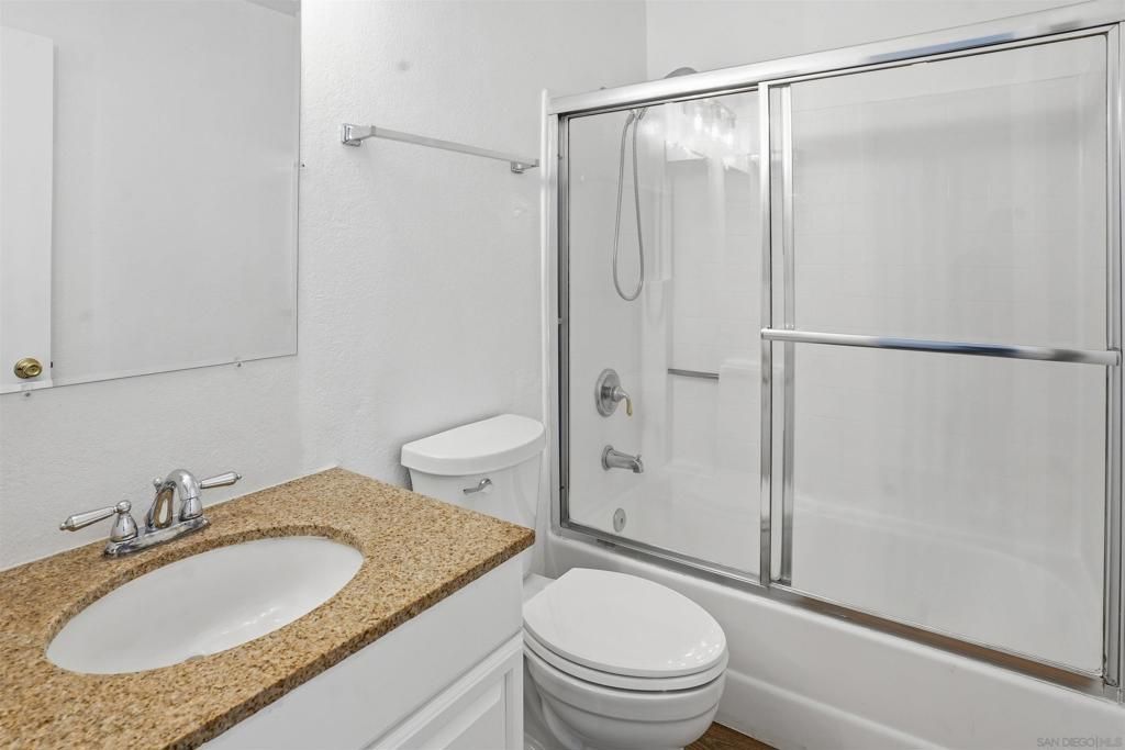 Image 19 of property listing at 1225 N Broadway 21, Escondido, CA 92026