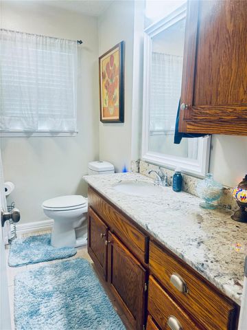 1029 Vine Drive, Angleton, TX 77515