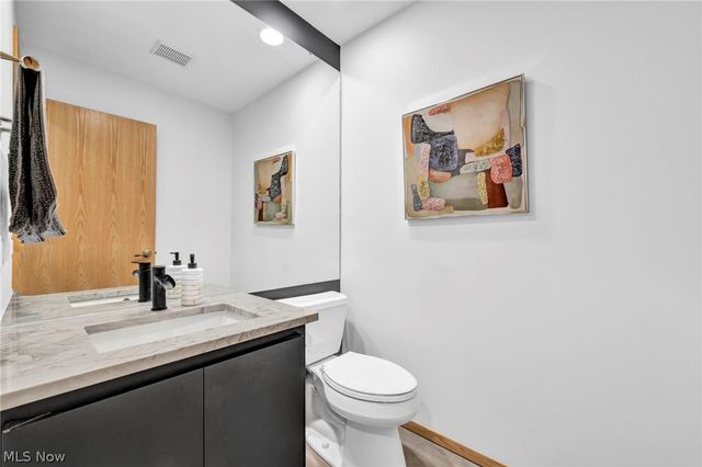 8672 Gatewood Drive, North Ridgeville, OH 44039