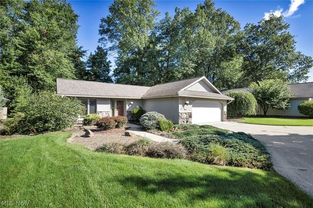 8672 Gatewood Drive, North Ridgeville, OH 44039