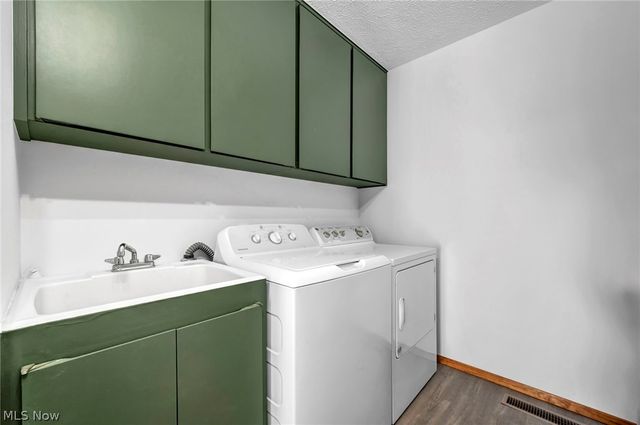 8672 Gatewood Drive, North Ridgeville, OH 44039