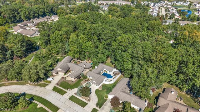 8672 Gatewood Drive, North Ridgeville, OH 44039