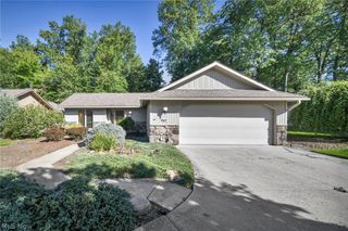 8672 Gatewood Drive, North Ridgeville, OH 44039