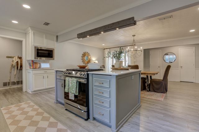 3824 64th Drive, Lubbock, TX 79413