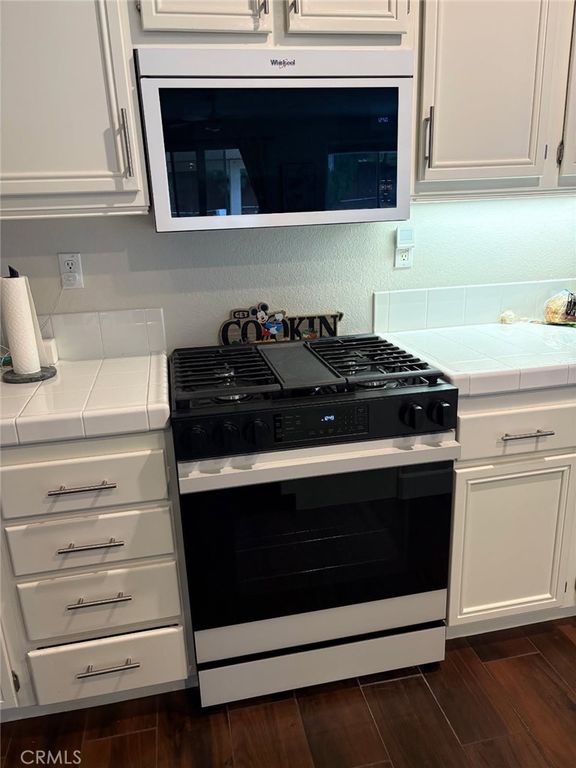 Image 5 of property listing at 1640 Amber Lily, Beaumont, CA 92223