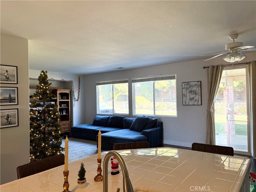 Image 6 of property listing at 1640 Amber Lily, Beaumont, CA 92223