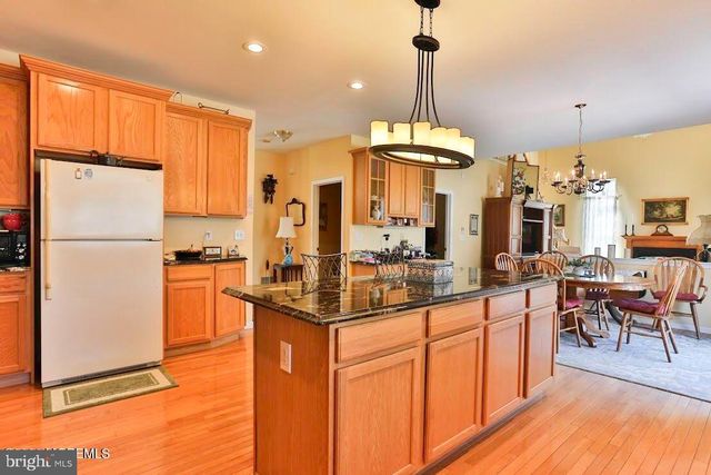 33 CYPRESS LANE, West Creek, NJ 08092