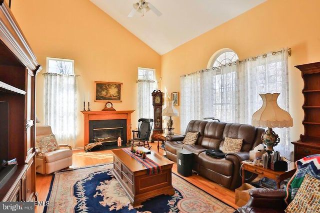 33 CYPRESS LANE, West Creek, NJ 08092