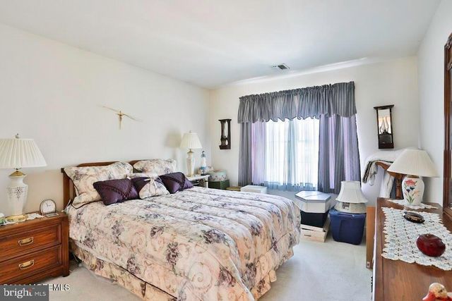 33 CYPRESS LANE, West Creek, NJ 08092