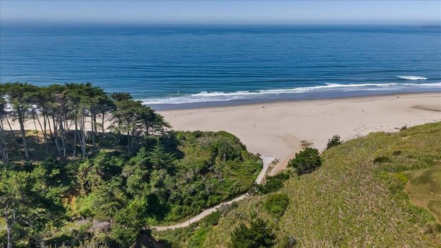 111 Seascape Resort Drive, Aptos, CA 95003