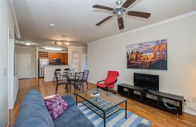 1711 Old Spanish Trail 127, Houston, TX 77054