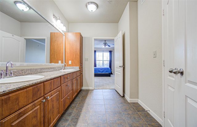 1711 Old Spanish Trail 127, Houston, TX 77054