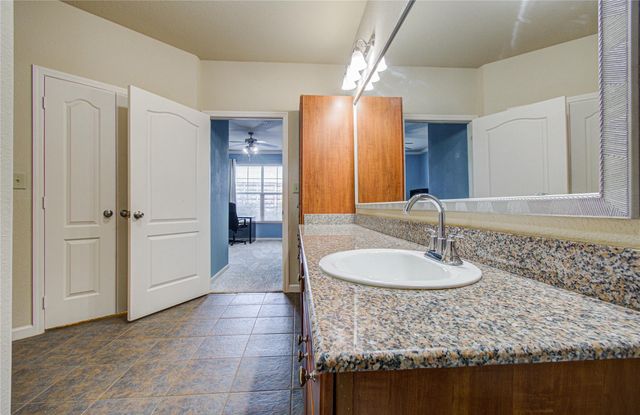 1711 Old Spanish Trail 127, Houston, TX 77054