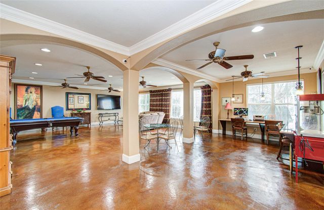 1711 Old Spanish Trail 127, Houston, TX 77054