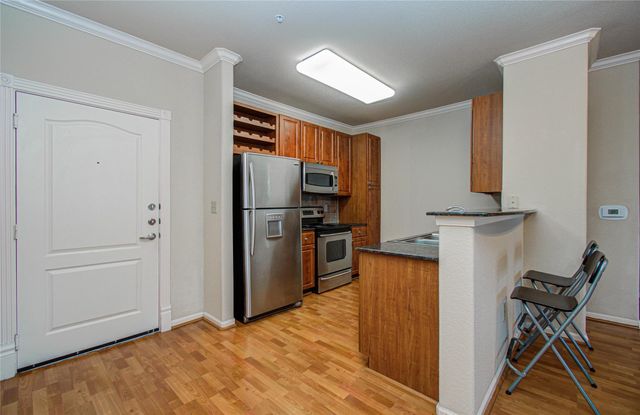 1711 Old Spanish Trail 127, Houston, TX 77054