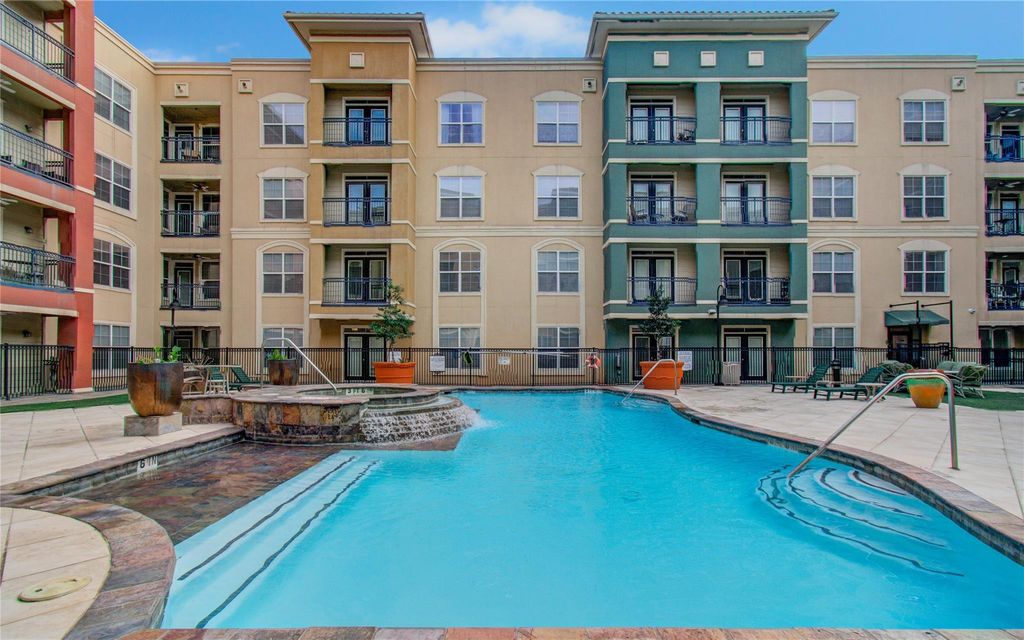 1711 Old Spanish Trail 127, Houston, TX 77054