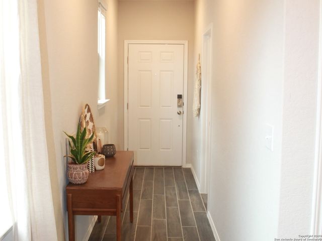 122 CANOPY OAK RD, New Braunfels, TX 78130