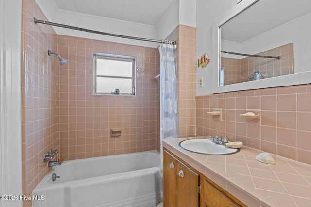 272 Highway 101, Beaufort, NC 28516