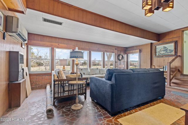 272 Highway 101, Beaufort, NC 28516