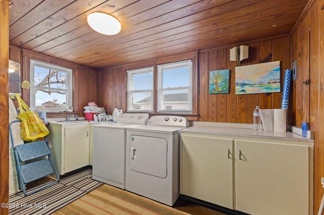 272 Highway 101, Beaufort, NC 28516