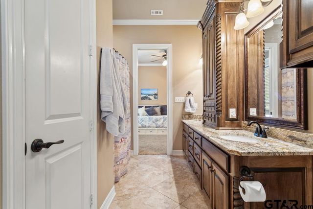 12251 Southhaven, Flint, TX 75762