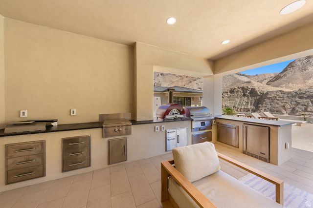 1143 S INDIAN KNOLLS DR, Washington, UT 84780