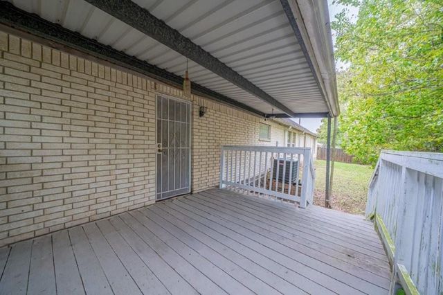 3305 23rd Street N, Texas City, TX 77590