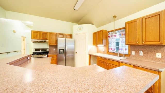 3305 23rd Street N, Texas City, TX 77590