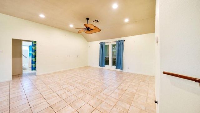 3305 23rd Street N, Texas City, TX 77590