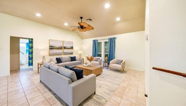 3305 23rd Street N, Texas City, TX 77590