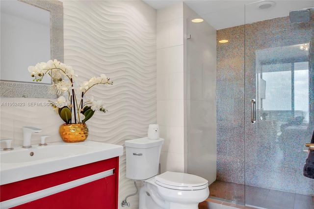 1800 S Ocean Dr 2208, Hallandale Beach, FL 33009