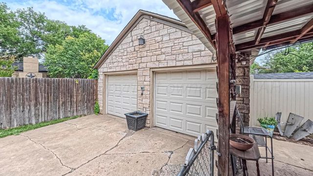 1605 S Bonham Street, Amarillo, TX 79102