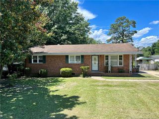 2050 Ironwood Drive, Fayetteville, NC 28304