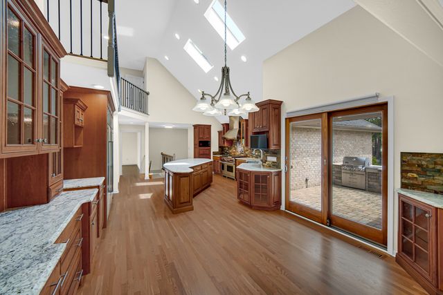 17123 Pointe Drive, Orland Park, IL 60467